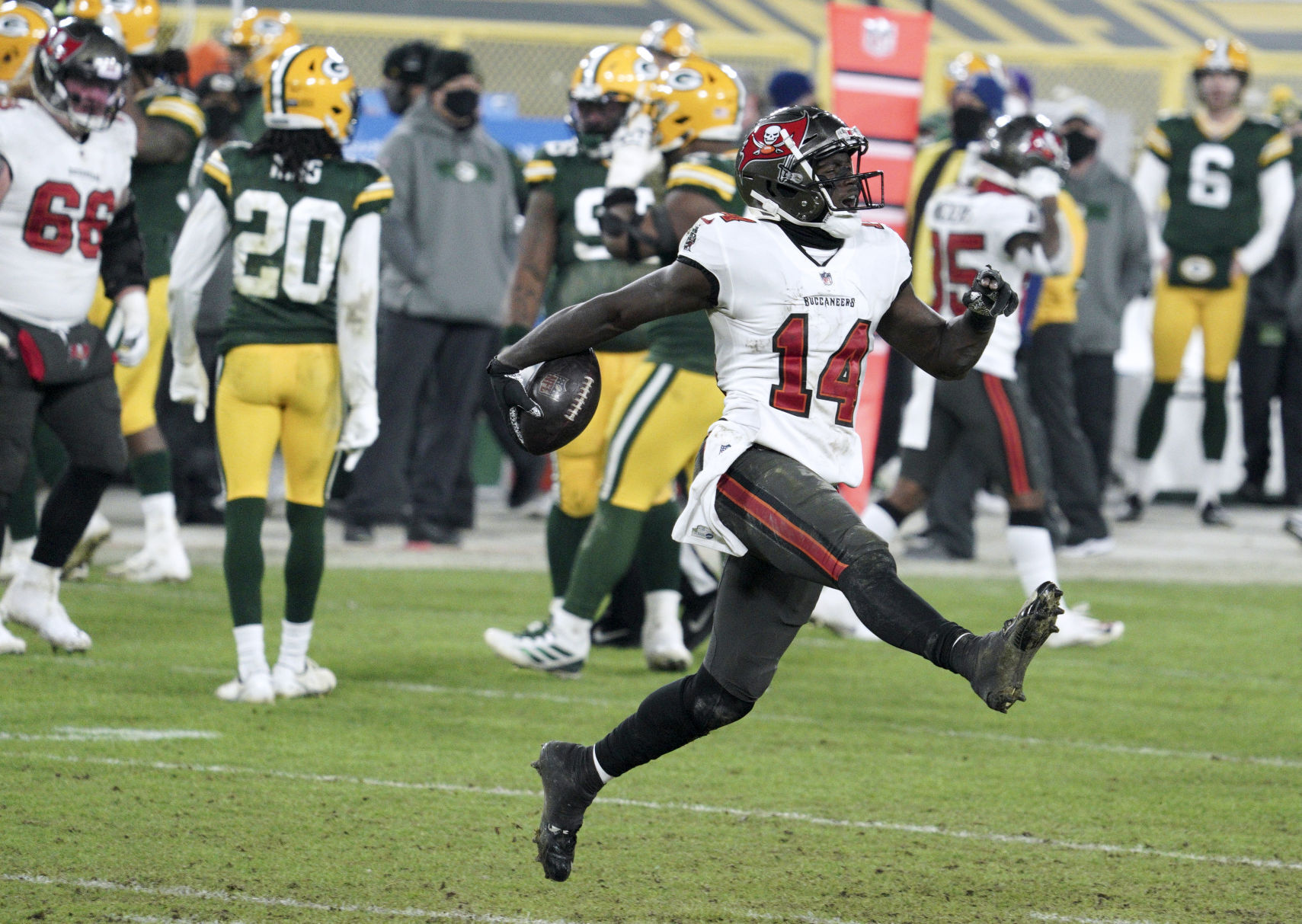 Bucs 31, Packers 26